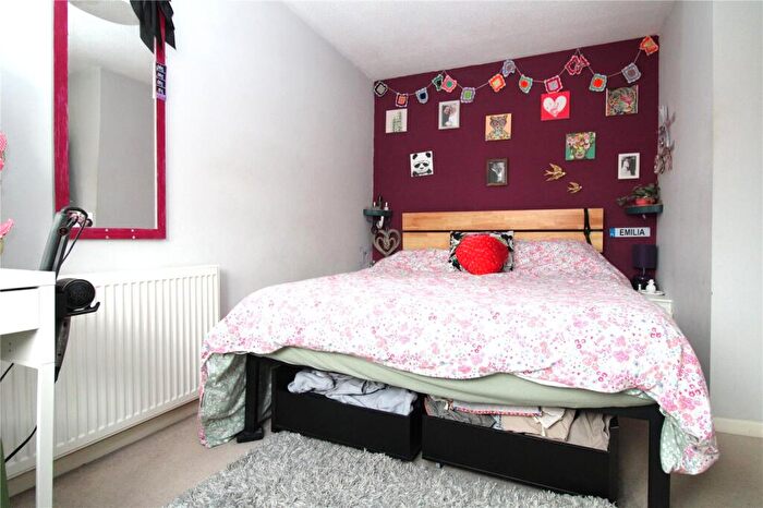 3 Bedroom Terraced House For Sale In Sandgate, Swindon, Wiltshire, SN3