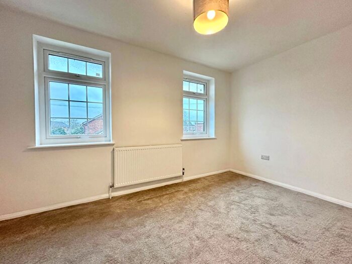 2 Bedroom Terraced House For Sale In Chatsworth Drive, Syston, Leicester, LE7