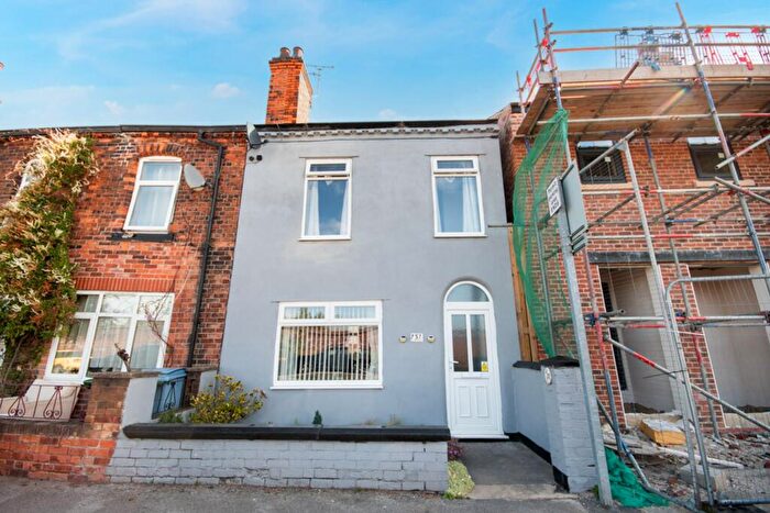 3 Bedroom Terraced House For Sale In Station Road, Retford, DN22