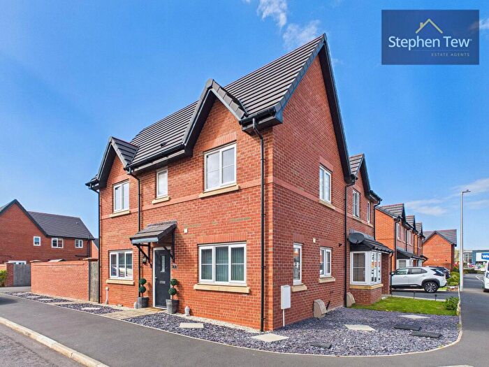 3 Bedroom Semi Detached House For Sale In Melrose Gardens, Blackpool, FY4