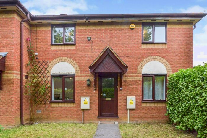 3 Bedroom House To Rent In Laker Court, Oldbrook, Milton Keynes, MK6