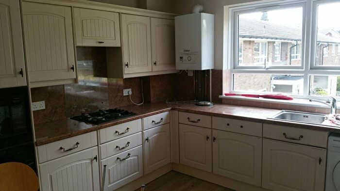 2 Bedroom Flat To Rent In Gleneagles, Stanmore, HA7