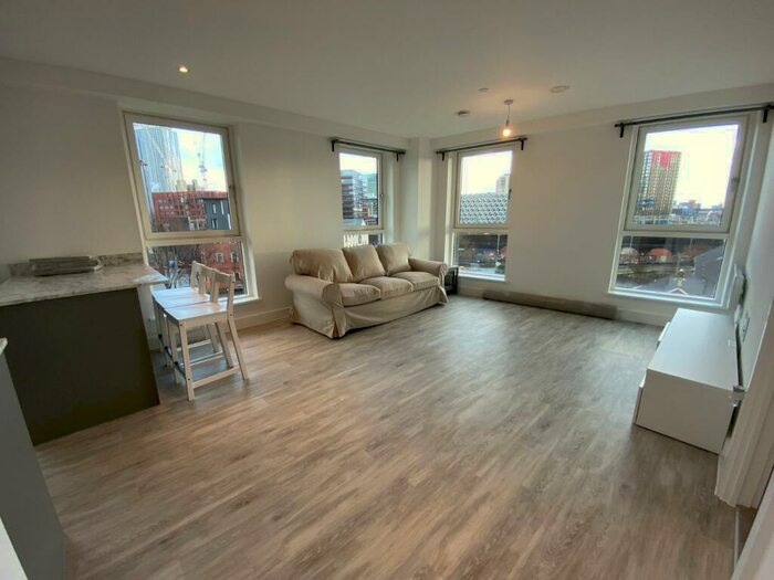 2 Bedroom Flat To Rent In Carmine, Chapel Street, Salford, M3