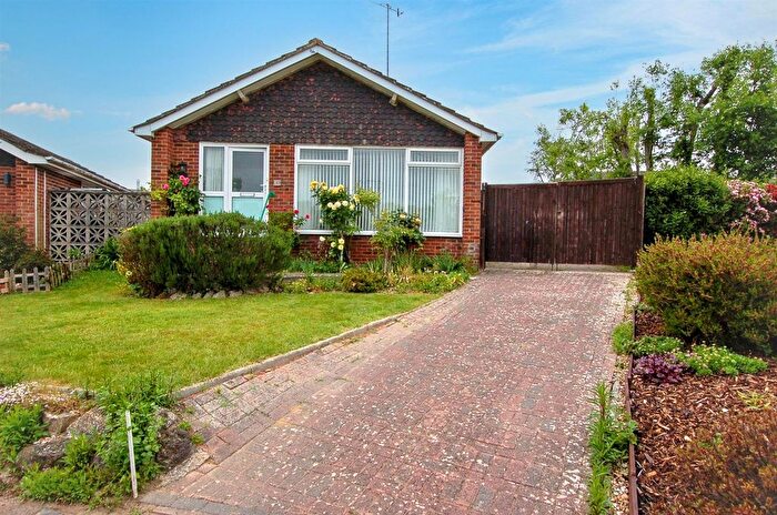 2 Bedroom Detached Bungalow For Sale In Merlin Close, Tonbridge, TN10