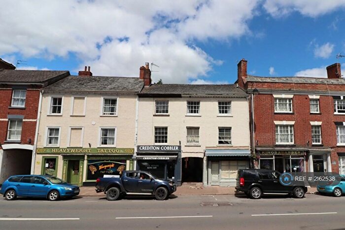 3 Bedroom Maisonette To Rent In High Street, Crediton, EX17