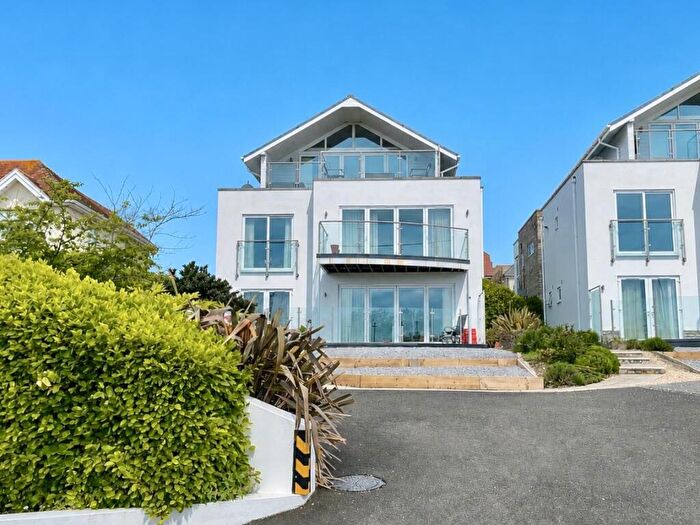 1 Bedroom Apartment For Sale In Buxton Road, Weymouth, DT4