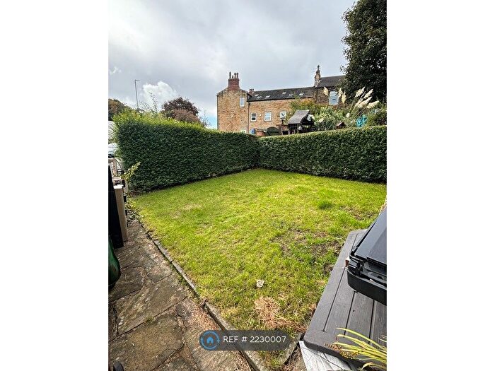 4 Bedroom Terraced House To Rent In Lower Tofts Road, Pudsey, LS28