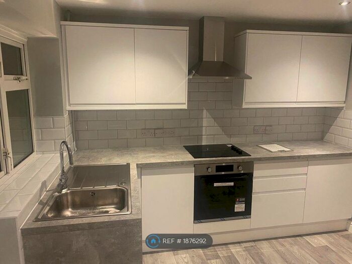 3 Bedroom Terraced House To Rent In Edinburgh Close, Kidderminster, DY10