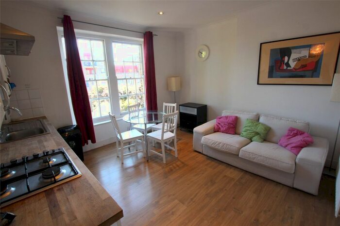 2 Bedroom Flat To Rent In The Highway, Wapping, E1W