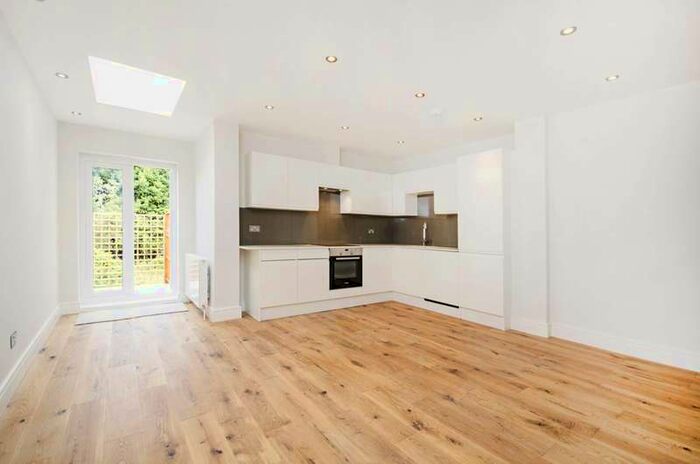 1 Bedroom Flat To Rent In Station Road, Hendon, NW4