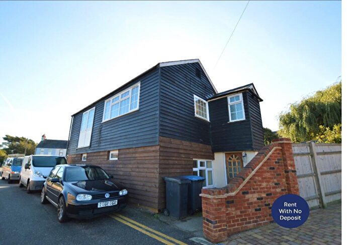 3 Bedroom Detached House To Rent In Woodnesborough Road, Woodnesborough, Sandwich, Kent, CT13