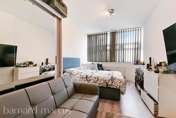 1 Bedroom Apartment For Sale In Portland Road, London, SE25