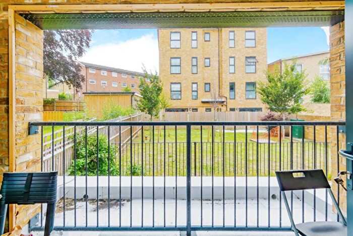 1 Bedroom Flat For Sale In Fairfield Road, Croydon, CR0