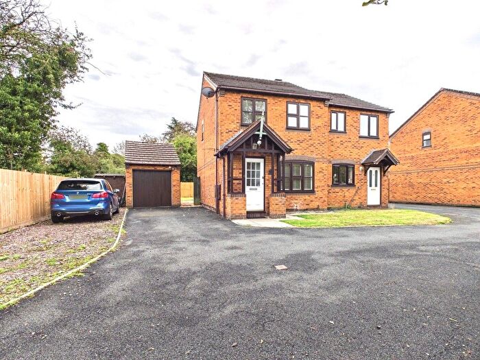 3 Bedroom Semi-Detached House For Sale In Ridings Close, Market Drayton, Shropshire, TF9