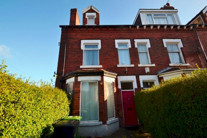 2 Bedroom Flat To Rent In Norman Terrace, Roundhay, Leeds, LS8