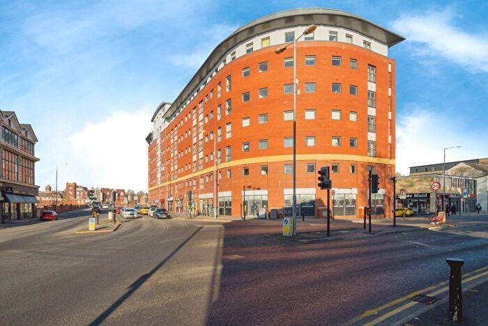 2 Bedroom Flat For Sale In Marsden Road, Bolton, Greater Manchester, BL1