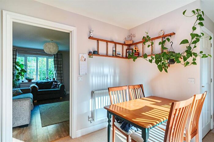 3 Bedroom End Of Terrace House For Sale In Flax Meadow Lane, Axminster, EX13
