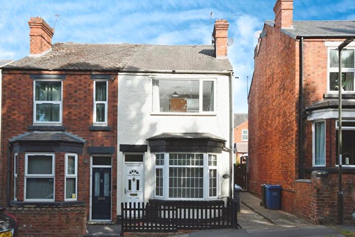 2 Bedroom Semi-Detached House For Sale In Hardwick Avenue, New Whittington, Chesterfield, S43