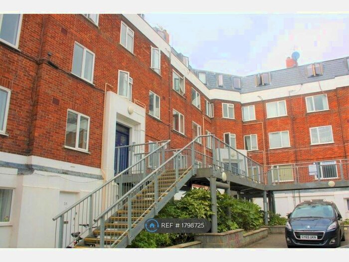 3 Bedroom Flat To Rent In Park Crescent Place, Brighton, BN2