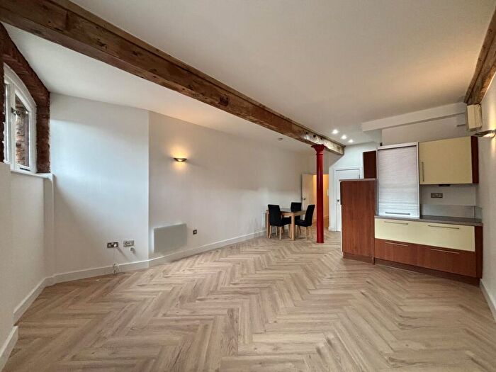 Apartment For Sale In Junction Works, Ducie Street, Manchester, M1