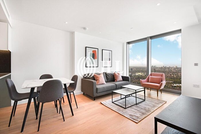 1 Bedroom Apartment To Rent In Landmark Pinnacle, Marsh Wall, E14