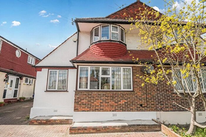 3 Bedroom Semi-Detached House For Sale In Exford Road, Lee, London, SE12