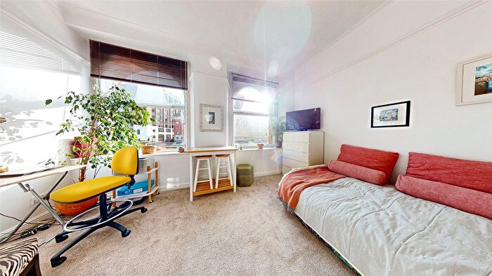 1 Bedroom Flat For Sale In Chepstow House, Chepstow Street, Manchester, M1