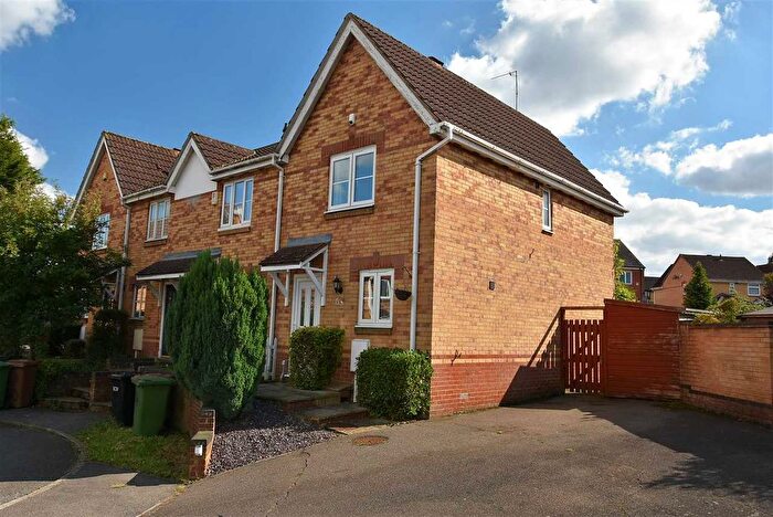 2 Bedroom End Of Terrace House To Rent In Sandringham Close, Wellingborough, NN8
