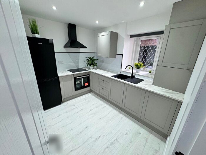 3 Bedroom End Of Terrace House To Rent In Townhead, Dysart, KY1