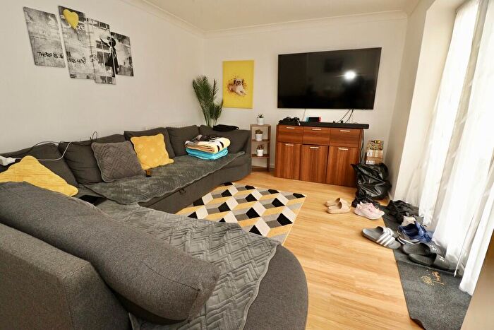 3 Bedroom Terraced House For Sale In Kemble Close, Lincoln, LN6