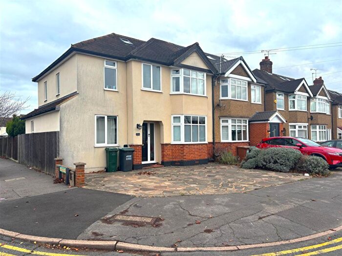 3 Bedroom Semi Detached House For Sale In Malvern Way, Croxley Green, Rickmansworth, WD3