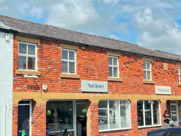 2 Bedroom Flat To Rent In Tudor Buildings, FY8