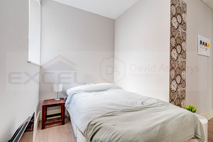 Studio To Rent In Lithos Mansions, Finchley Road, London, NW3