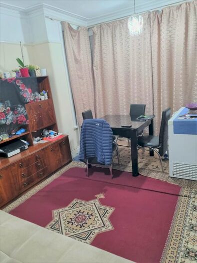 2 Bedroom Flat To Rent In Royston Parade, Royston Gardens, Ilford, IG1