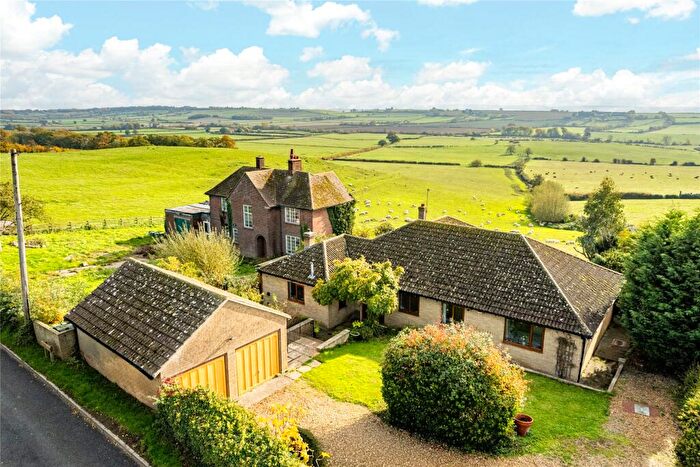 4 Bedroom Bungalow For Sale In Ashendon, Aylesbury, Buckinghamshire, HP18
