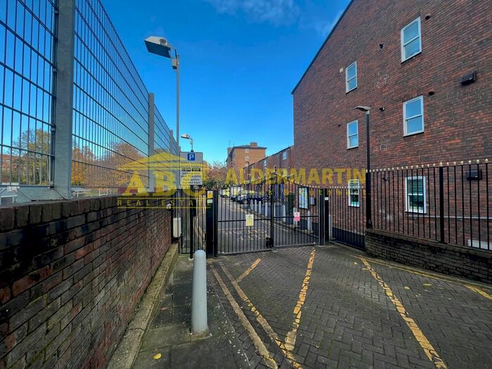 1 Bedroom Flat To Rent In Camborne Mews, London, W11