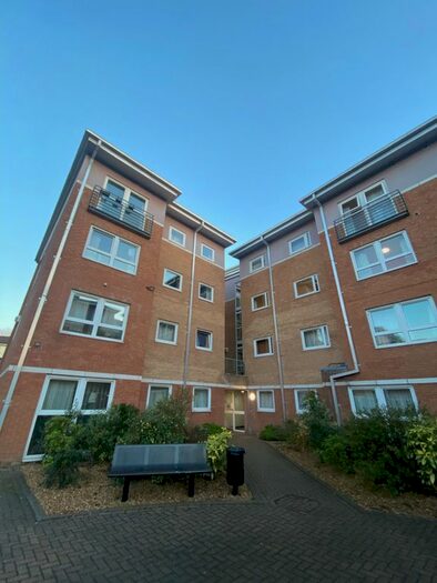 2 Bedroom Flat To Rent In Crown Station Place, Liverpool, L7