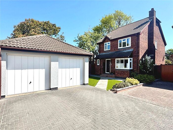 4 Bedroom Detached House For Sale In Mulberry Avenue, Fareham, Hampshire, PO14