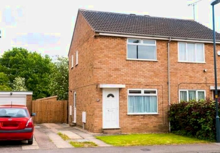 2 Bedroom Semi-Detached House To Rent In Ryedale Way, Selby, YO8