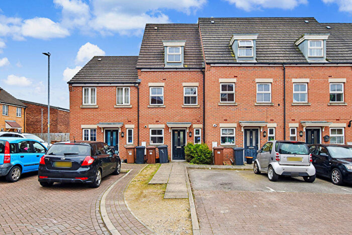 3 Bedroom Terraced House For Sale In Allenby Close, Lincoln, LN3