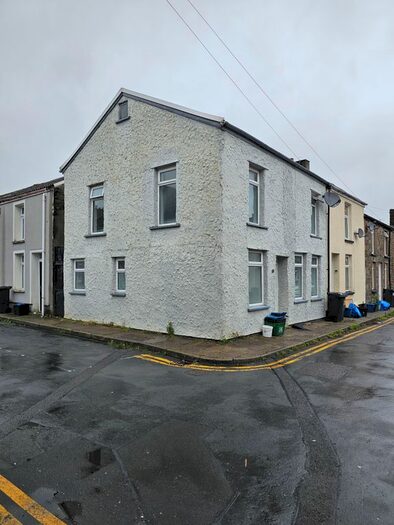3 Bedroom End Of Terrace House To Rent In Garth Street, Merthyr Tydfil, CF47