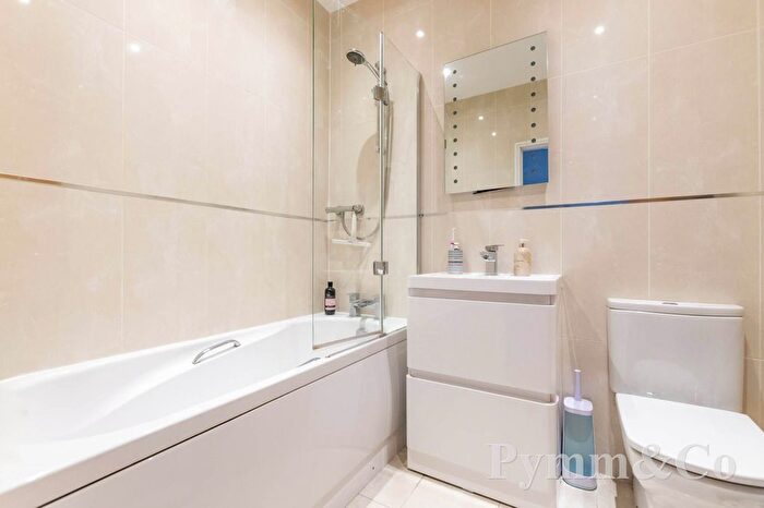 3 Bedroom Town House For Sale In Calvert Street, Norwich, NR3