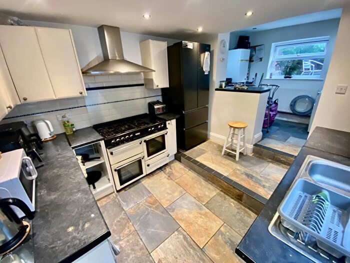 4 Bedroom Property To Rent In Marlborough Road, Brynmill, Swansea, SA2