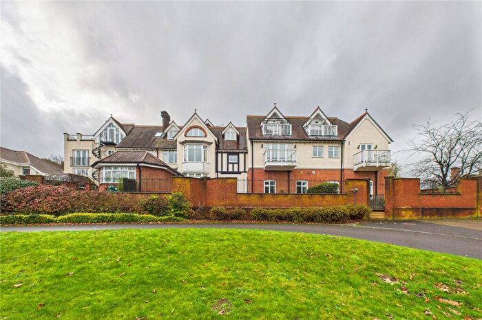 2 Bedroom Apartment For Sale In Lewes Road, East Grinstead, West Sussex, RH19