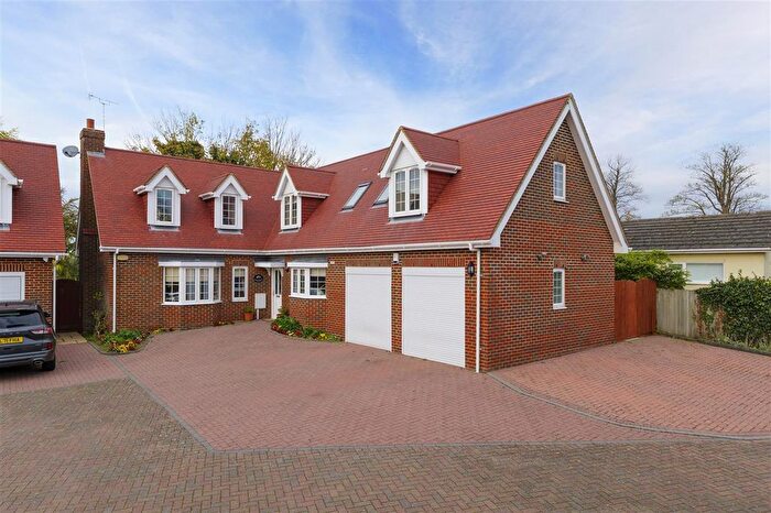 5 Bedroom Detached House For Sale In Lilycroft, Heathfield Road, Penenden Heath, ME14