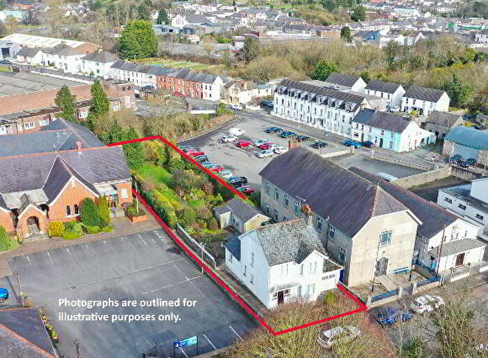 3 Bedroom Detached House For Sale In Dromore Road, Ballynahinch, BT24