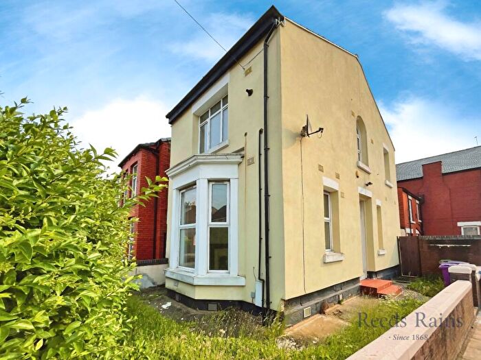 3 Bedroom End Of Terrace House For Sale In Edge Grove, Liverpool, Merseyside, L7