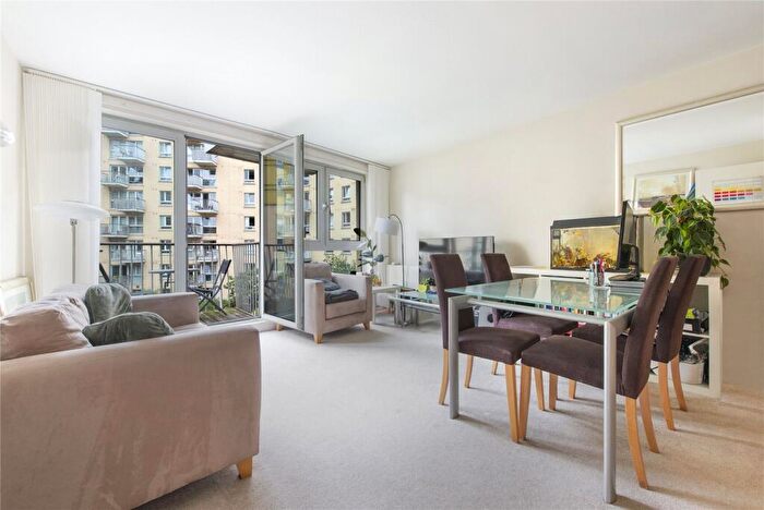 1 Bedroom Apartment To Rent In Buckler Court, Eden Grove, London, N7