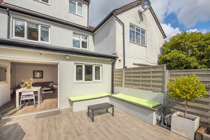 4 Bedroom Terraced House To Rent In Princes Avenue, Tolworth, Surbiton, KT6