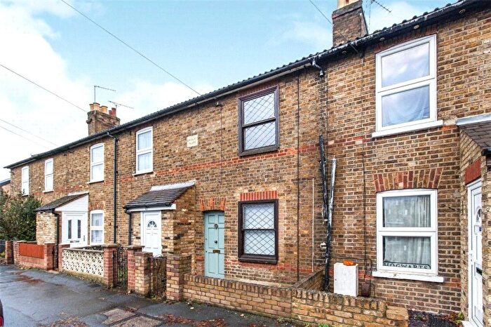 2 Bedroom Terraced House For Sale In Laleham Road, Staines-Upon-Thames, Surrey, TW18